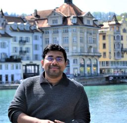 Dr. Gaurav Majumdar